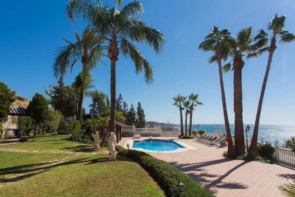 Andalusian Villa On The Sea And The Bay Of Málaga Exterior foto